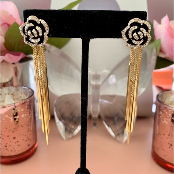 𝅺14k Crystal Camellia Flower Earrings - Picture 1 of 5